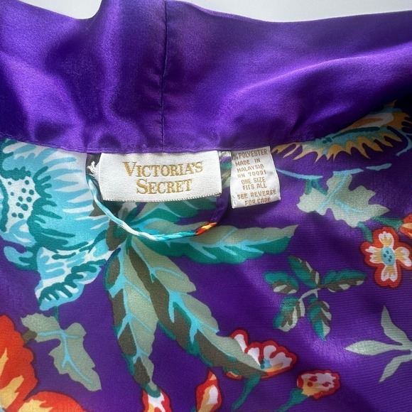 VNTG Victoria's Secret Gold Label Purple/Floral Long Sleeve Knee Length Robe- OS - Picture 5 of 8